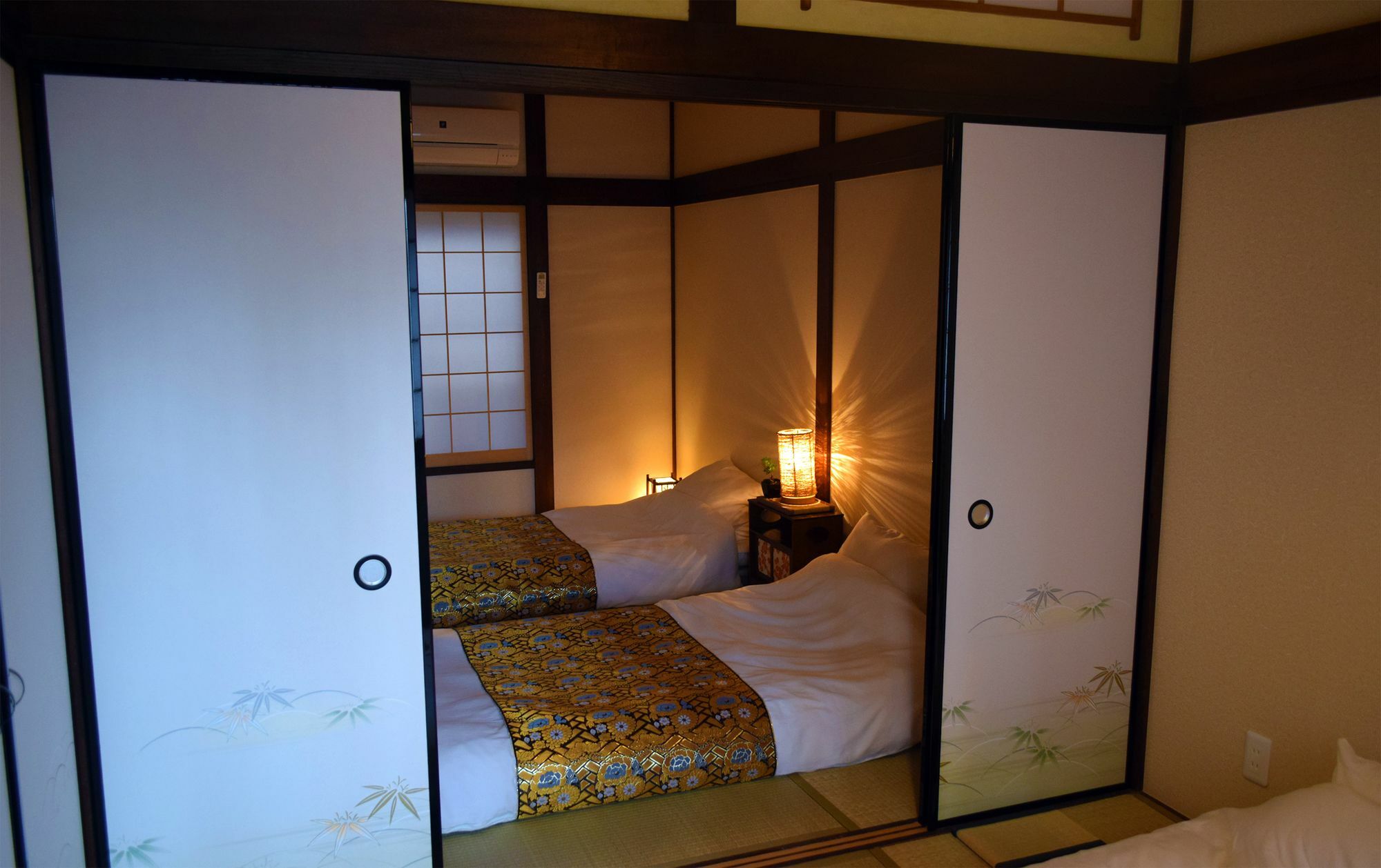 Guesthouse Hanamiya Киото Экстерьер фото